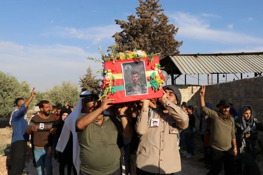 Ji merasîma oxirkirina şehîdan: Em soza bilindkirina têkoşînê didin