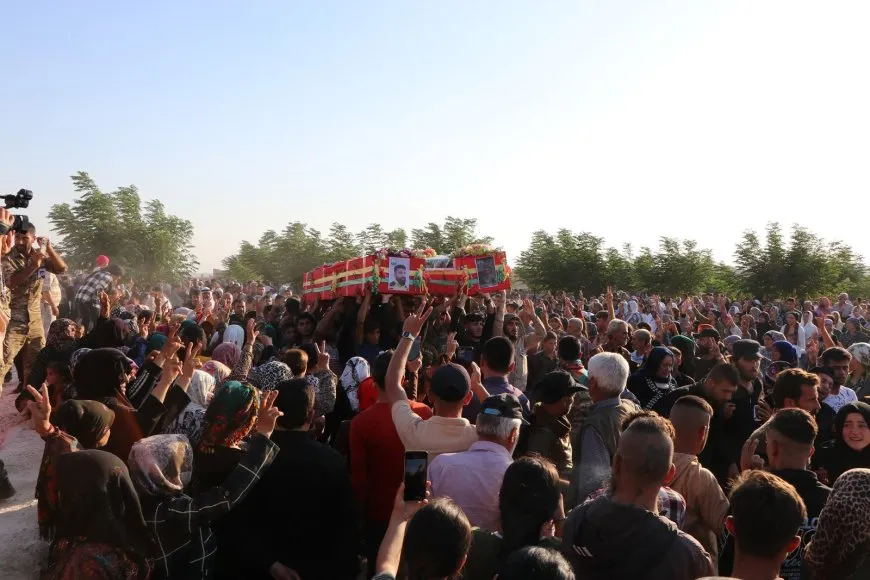 Ji merasîma oxirkirina şehîdan: Em soza bilindkirina têkoşînê didin