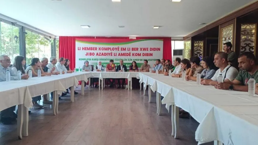 Kampanyaya derbarê komployê de hat deklerekirin