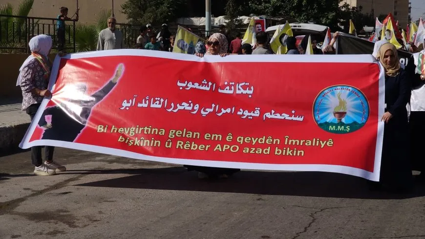 Xelkê Tebqayê pergala îşkence û qirkirinê li ser Rêber Abdullah Ocalan şermezar kir