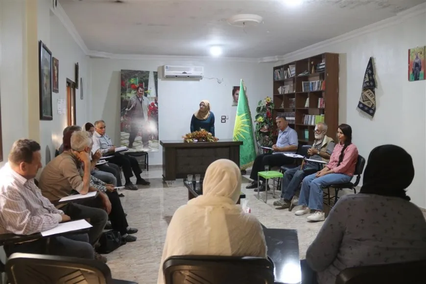Der barê rêbazên pêkanîna azadiya Rêber Abdullah Ocalan de civîn