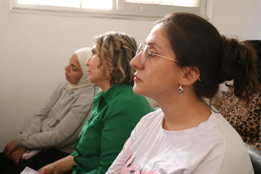 Beşdarên komên xwendinê hewl didin felsefeya Rêbertî jiyanî bikin