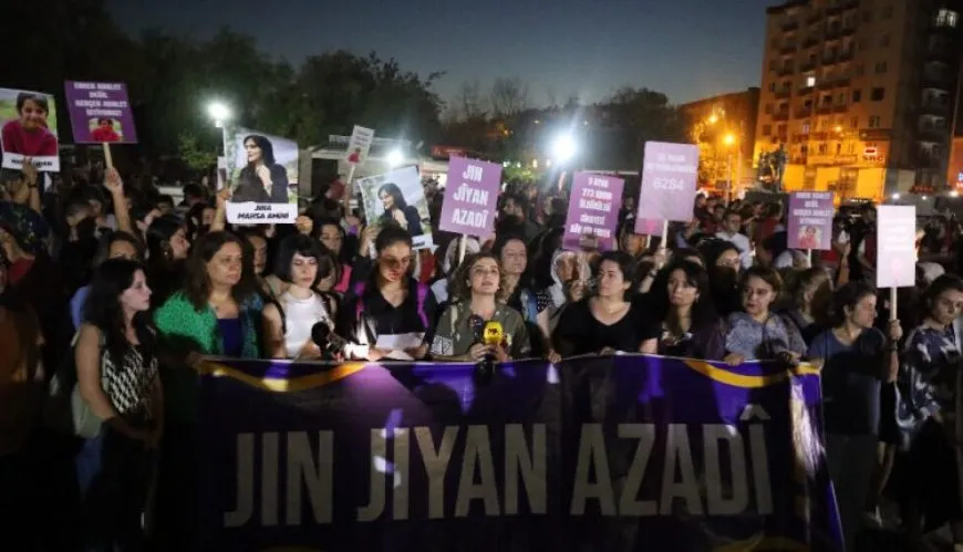 Jinên Amedî bi diruşma ʹJin, Jiyan, Azadîʹ herîkîn qadan