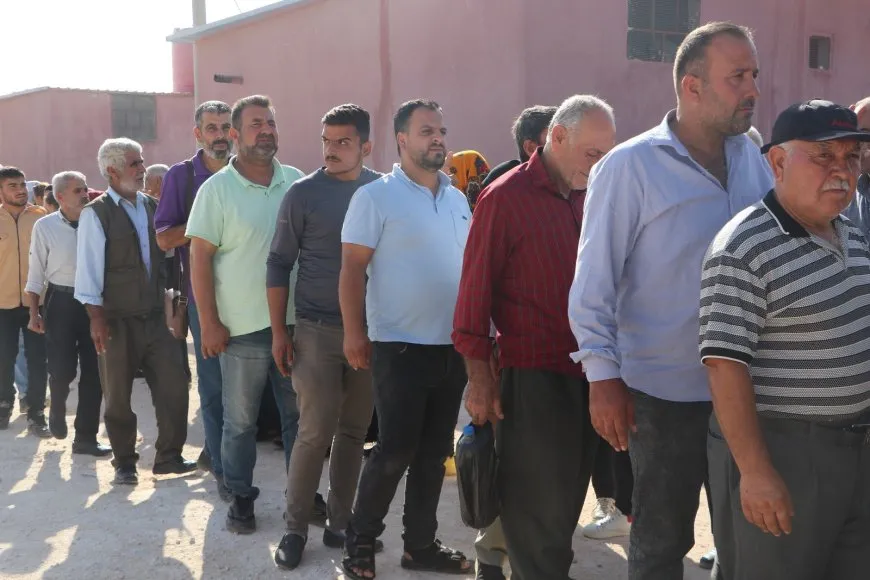 Xelkê li Şehbayê sersaxî da malbata şehîd Azad Efrîn