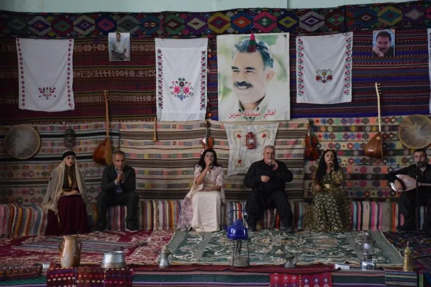 Di çarçoveya pêngava azadiyê de çalakiyeke hunerî