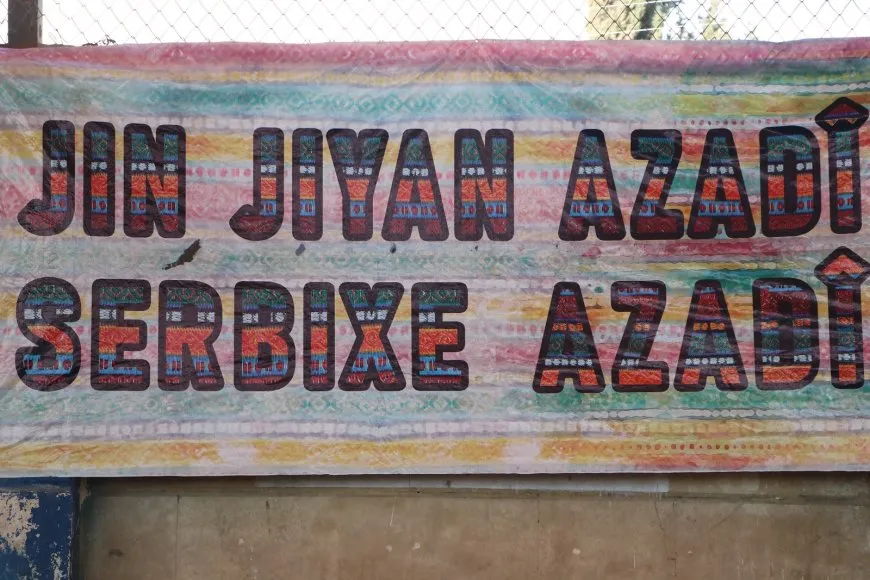 Li dijî pergalên baviksalariyê çalakiya protestoyî