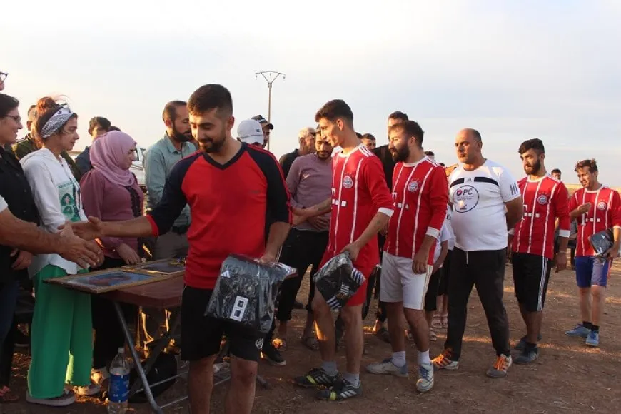 Tîma Gundik Seyid bû şampiyona dewreya şehîd Zeyneb û Mizgîn 