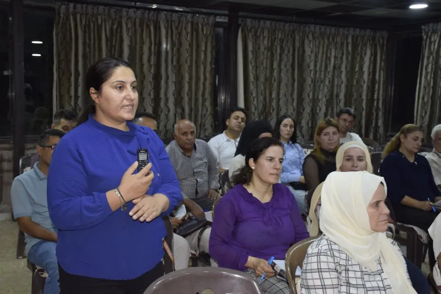 Komên xwendinê ‘desthilatdarî û rêveberî’ nîqaş kir