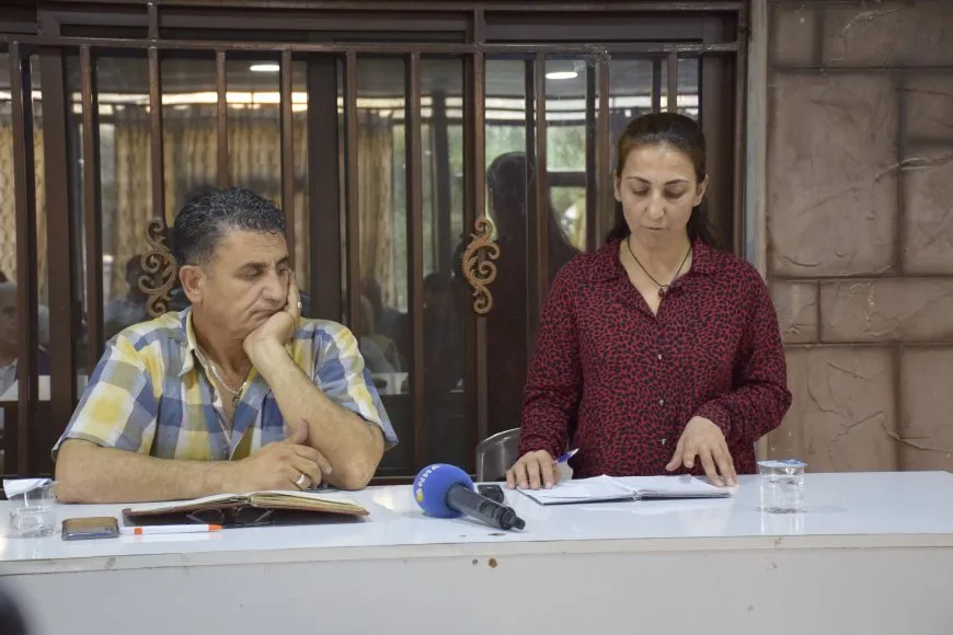Komên xwendinê ‘desthilatdarî û rêveberî’ nîqaş kir