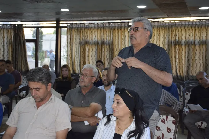 Komên xwendinê ‘desthilatdarî û rêveberî’ nîqaş kir