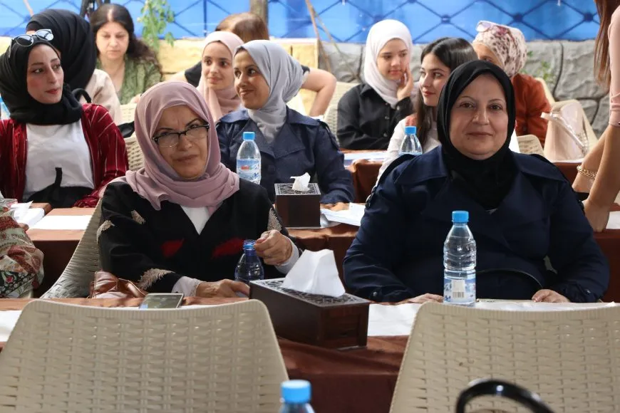 Jin li Helebê rewşa xwe ya di şer û aloziyan de nîqaş dikin
