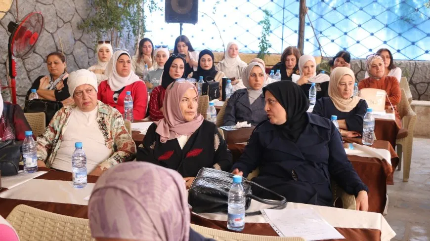 Jin li Helebê rewşa xwe ya di şer û aloziyan de nîqaş dikin