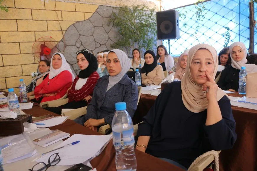 Jin li Helebê rewşa xwe ya di şer û aloziyan de nîqaş dikin