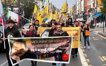 Meşa 3 rojan a ciwanên şoreşger a li Londonê dest pê kir