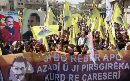 Li Qamişlo meşa li dijî Komploya Navneteweyî