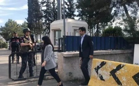 Parêzerên Rêber Abdullah Ocalan ji bo hevdîtinê serlêdan kirin