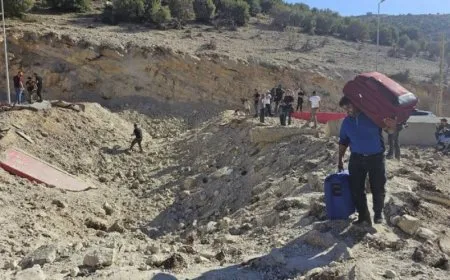 Îsraîlê deriyê sînor ê di navbera Sûriye û Lubnanê de bomebaran kir