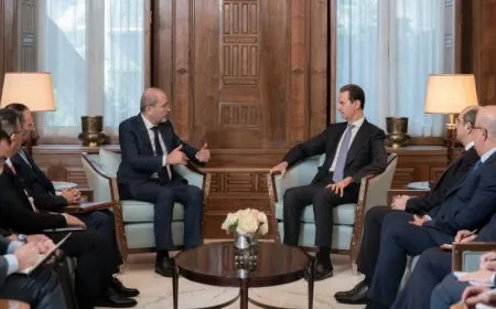 Esed û El Sefedî li ser gelek dozan nîqaş kirin