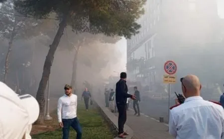 Li Mezê ya Şamê erebeyek hat bombebarankirin