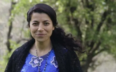 Zêdetirî 120 çalakvanan ji bo Werîşe Muradî bang kirin