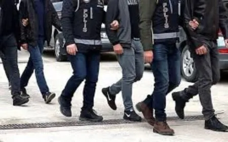 Qirkirina siyasî didome: Li Stenbolê 15 kes hatin girtin
