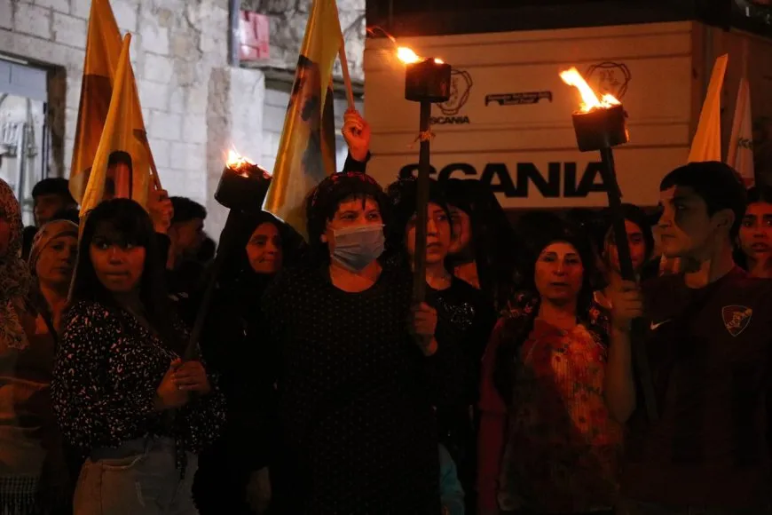 Ciwanên Helebê Komploya Navneteweyî şermezar kir