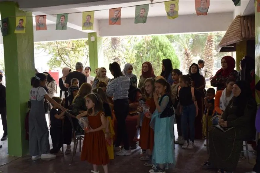 Bi çalakiyên cihêreng Roja Mamosteyan a Cîhanê hat pîrozkirin