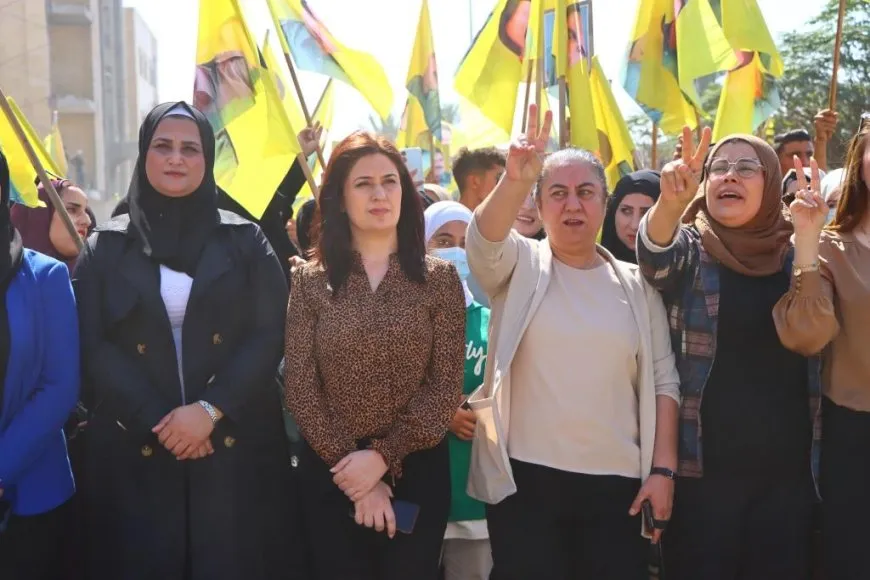 Bi hezaran soza bidestxistina azadiya fîzîkî ya Rêber Abdullah Ocalan da
