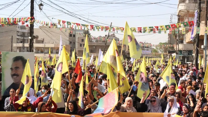 Li Qamişlo meşa li dijî Komploya Navneteweyî