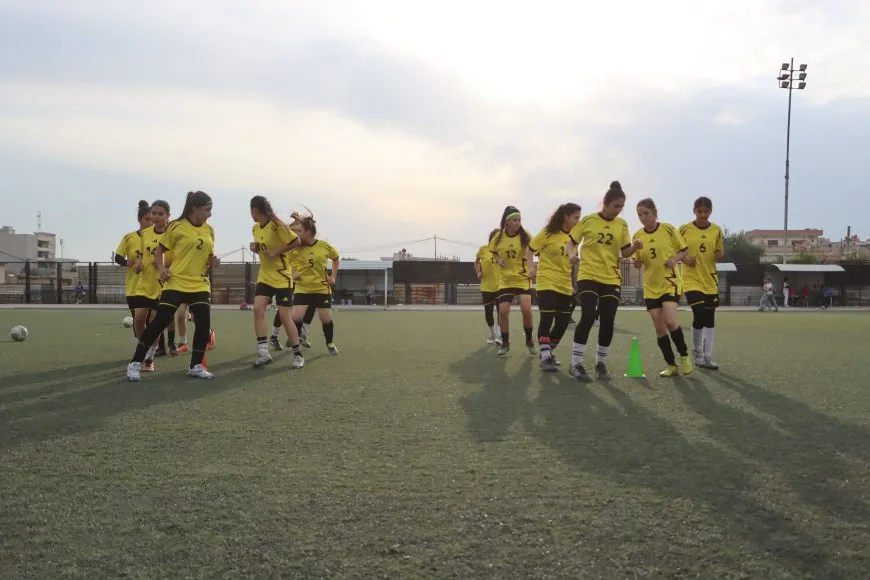 Turnuvaya futbolê ya jinan a kantonê Cizîrê dest pê kir