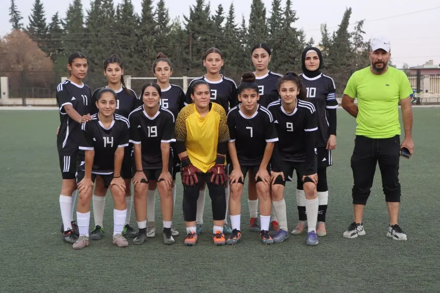 Turnuvaya futbolê ya jinan a kantonê Cizîrê dest pê kir