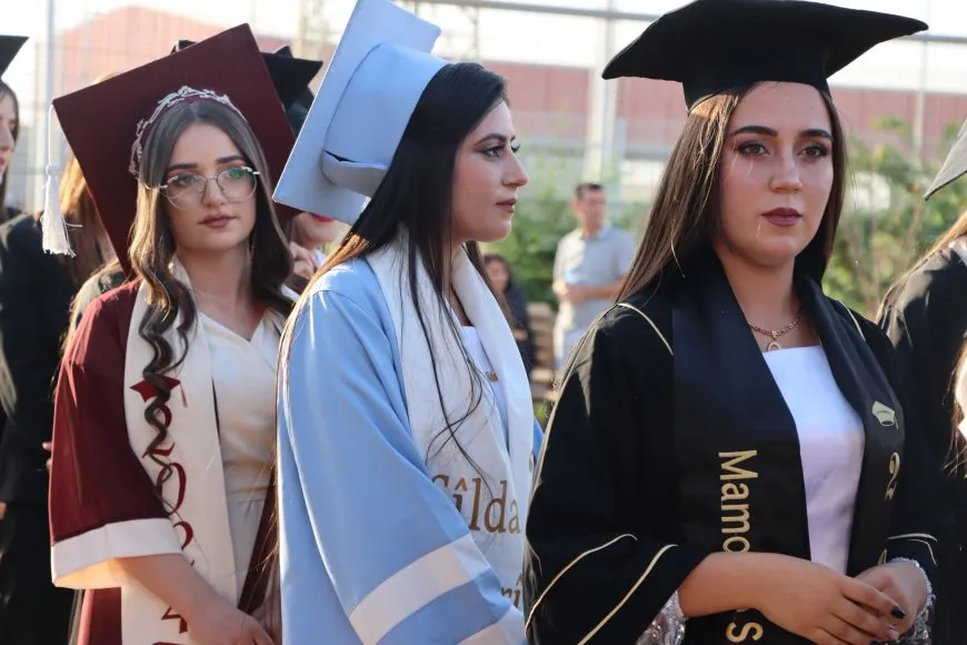 162 xwendekar derçûn