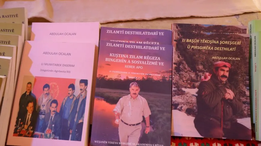  Li Helebê pêşangeha wêne û pirtûkên Rêber Abdullah Ocalan