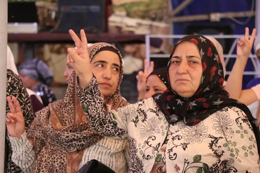 Li Helebê pêşangeha wêne û pirtûkên Rêber Abdullah Ocalan
