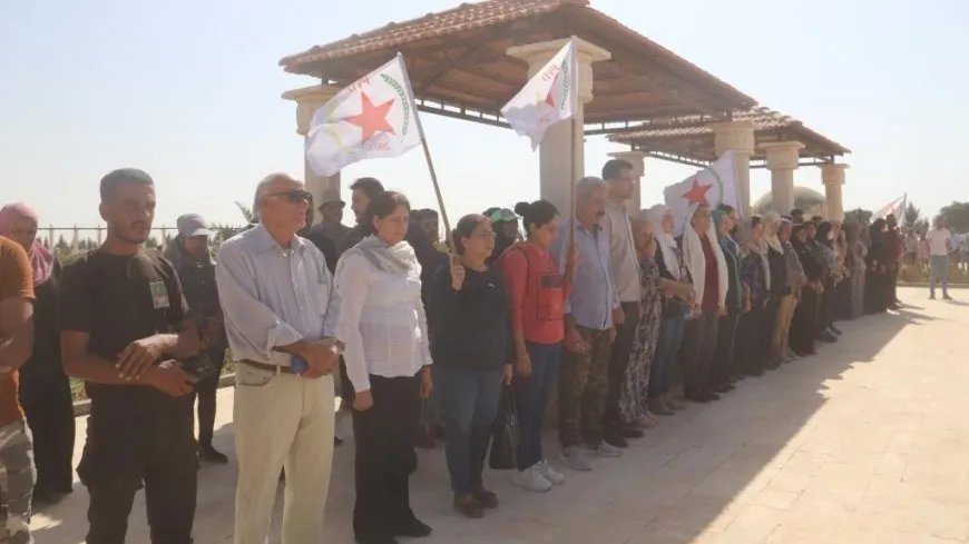 Şêniyên Reqayê şehîdekî xwe oxir kir