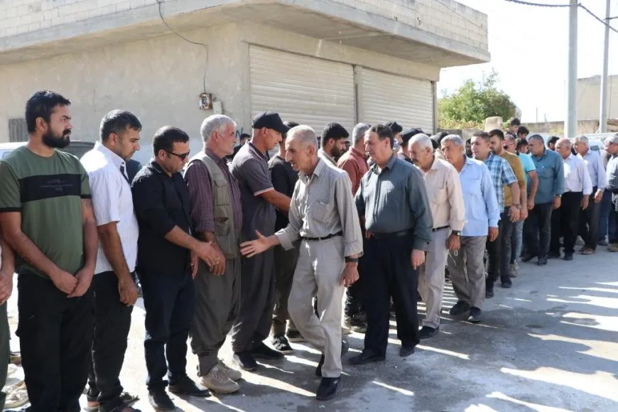 Sersaxî ji malbata şehîd Apê Nemir re xwestin
