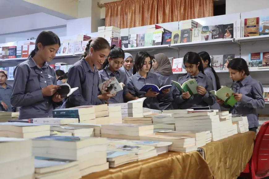 Li Pêşangeha Şehîd Herekol beşdariya xwendekaran