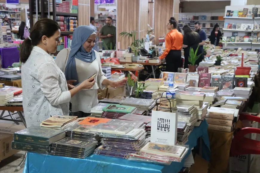 Li Pêşangeha Şehîd Herekol beşdariya xwendekaran