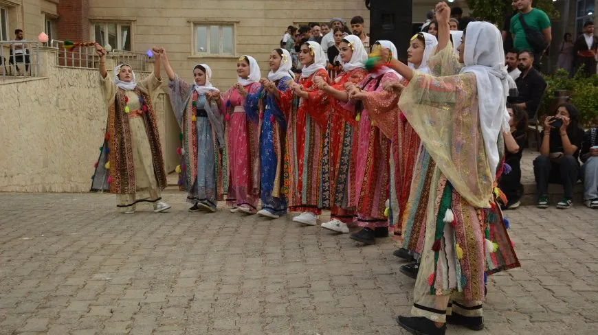Peymangeha Bilind a Hunerê ya Rojavayê Kurdistanê hat vekirin
