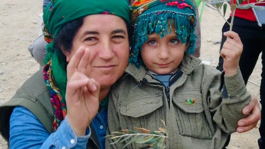 Dilsoza Rêbertî û dara zeytûnê; Zelal Efrîn