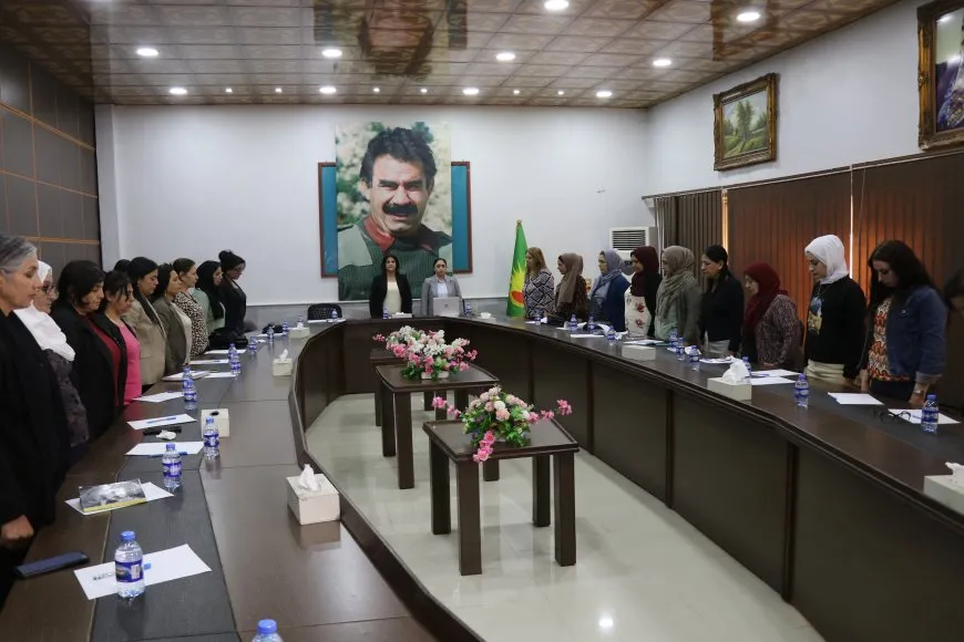 Têkildarî rewşên hiqûqî û tenduristî yên li Îmraliyê panel