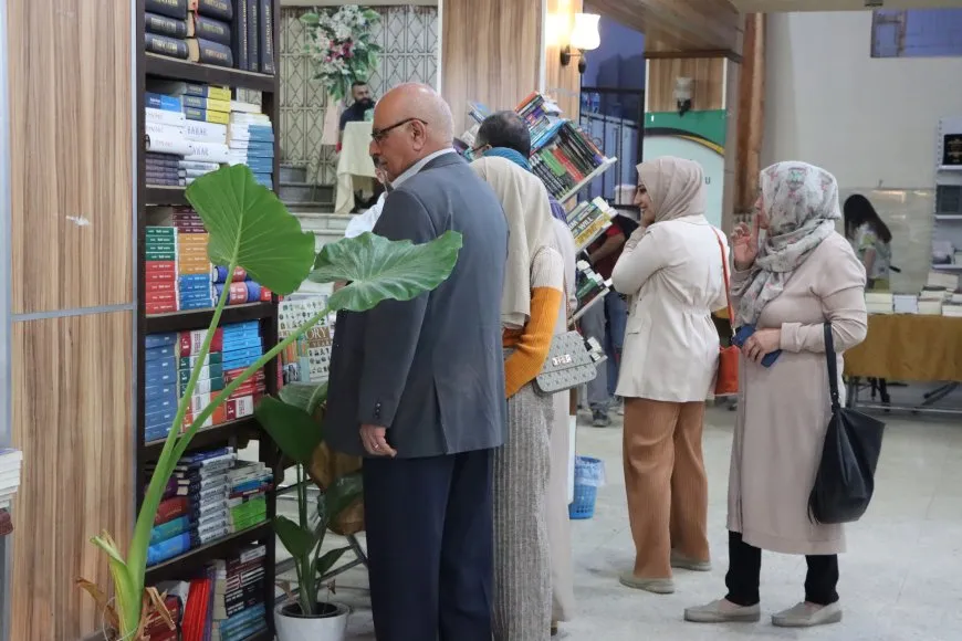 Pêşangeha Pirtûkan di roja 6`an de dewam dike