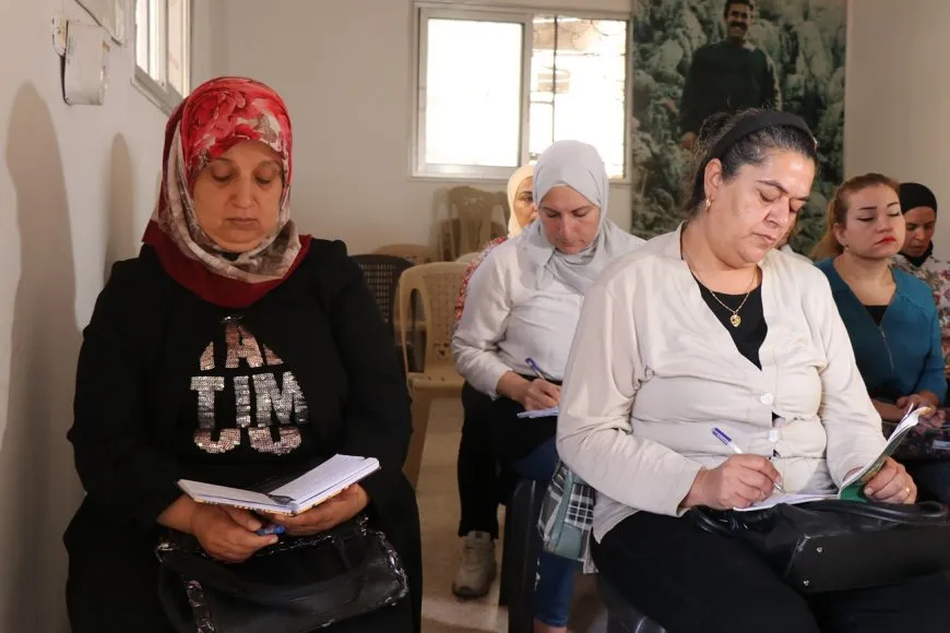 “Bi pirtûka ‘Jin û Malbat’ em xwe nas dikin”