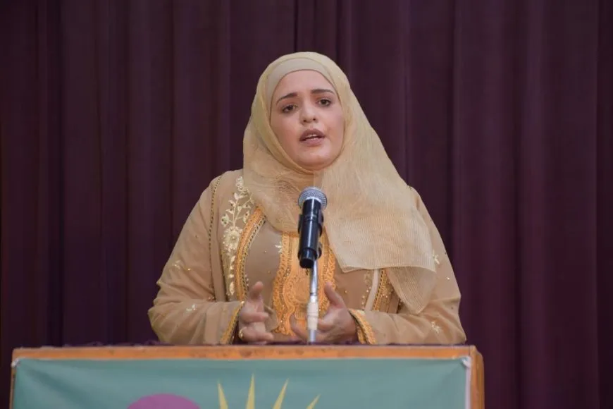 Jinên ciwan rola Rêber Abdullah Ocalan di çareseriyê de nîqaş dikin