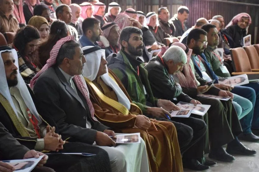 Têkildarî ʹManîfestoya Şaristaniya Demokratîkʹ li kantona Firatê komxebat