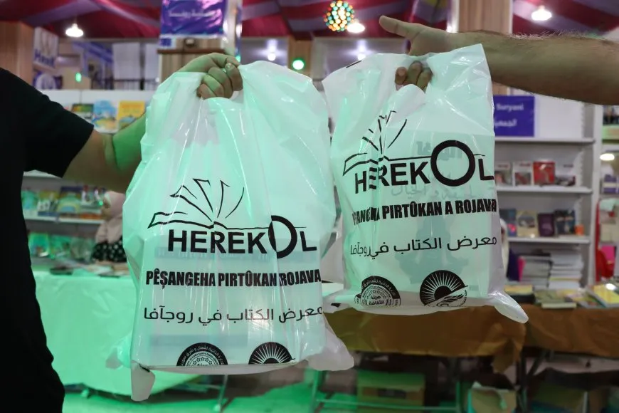 Ji bo Pêşangeha Pirtûkan pêşinyarên dema pêş
