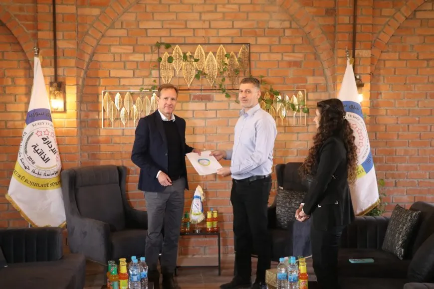 Rêveberiya Xweser jinek û zarokek radestî Danîmarkayê kirin
