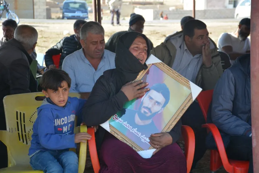 Di merasîma sersaxiyê ya şehîdên Siwêdiyeyê de peyamên berxwedanê
