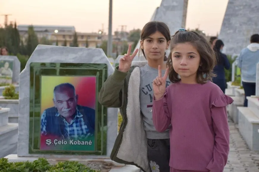 Şehîdên meha Îlon û Cotmehê bi pêxistina findan hatin bibîranîn