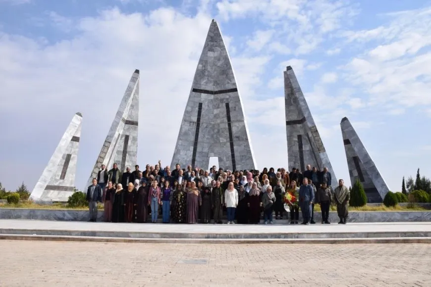 Têkildarî 1ˈê Mijdarê komxebat